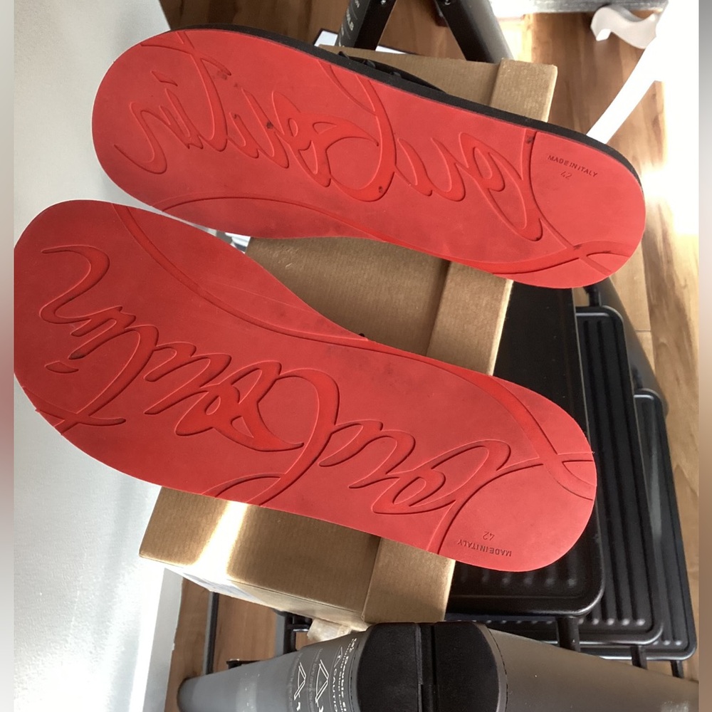 Christian Louboutin Loubi Flip Studded Flip Flops in Black Size 42 - Picture 5 of 5